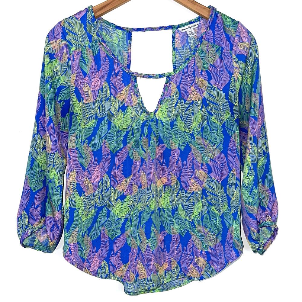 American Eagle Multicolor Feather Print Blouse Size XS